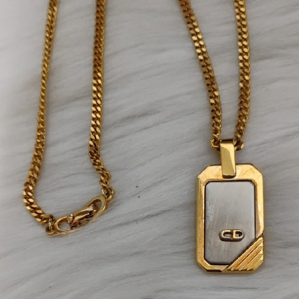 SALE! Authentic Dior 3D CD Initial Gold/Silver Pendant Necklace - Picture 2 of 12